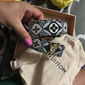 Never worn LV belt